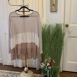 Layered Tan/Cream ruffled top